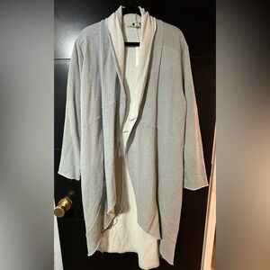 Simply Noelle Women's Textured Cream & Gray Cardigan